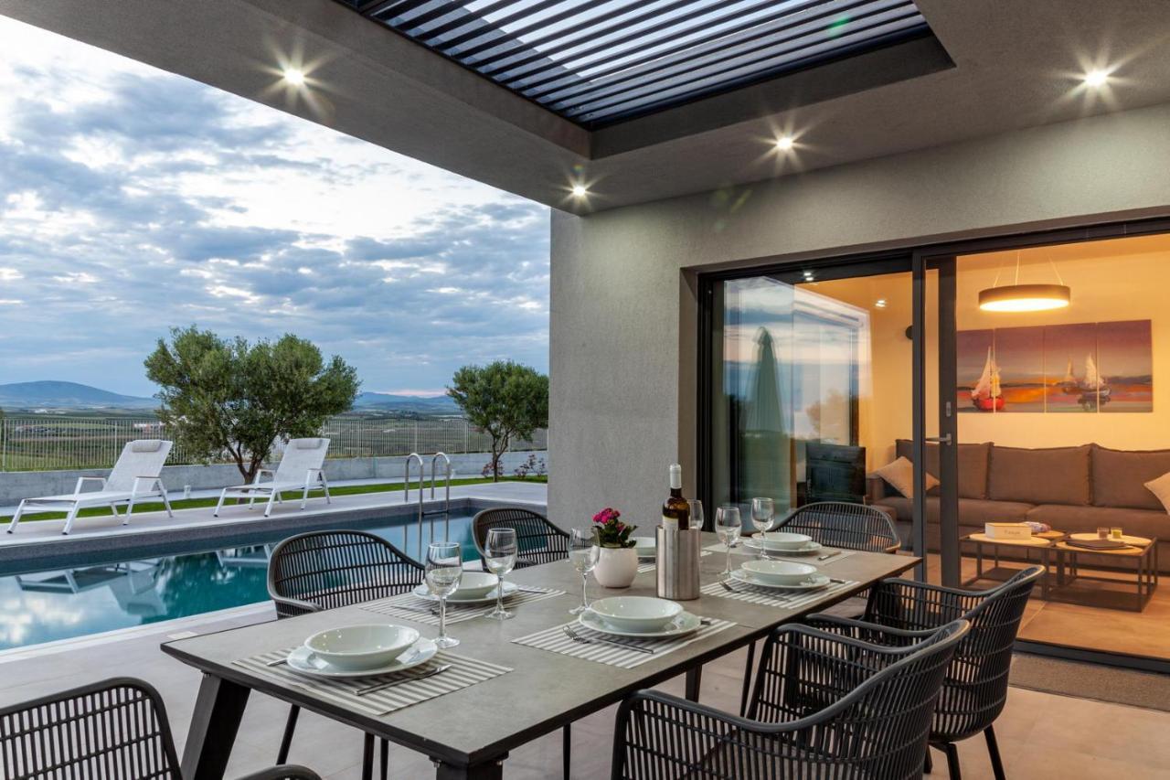 Merelia Luxury Villas - Halkidiki 네아 모우다니아 외부 사진